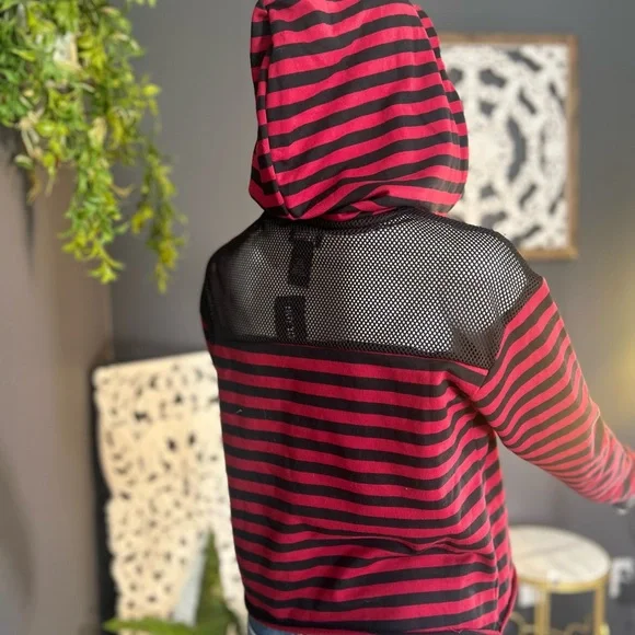 Hot topic - Picture 8 of 14